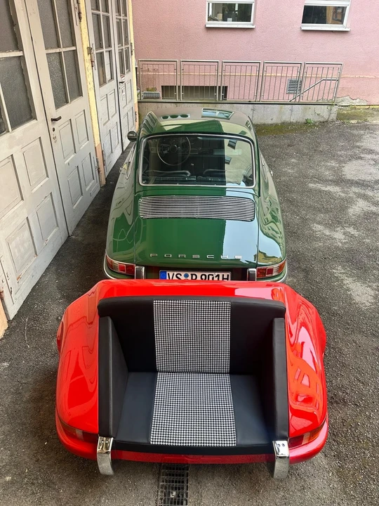 Porsche 911 - Image 18 of 24