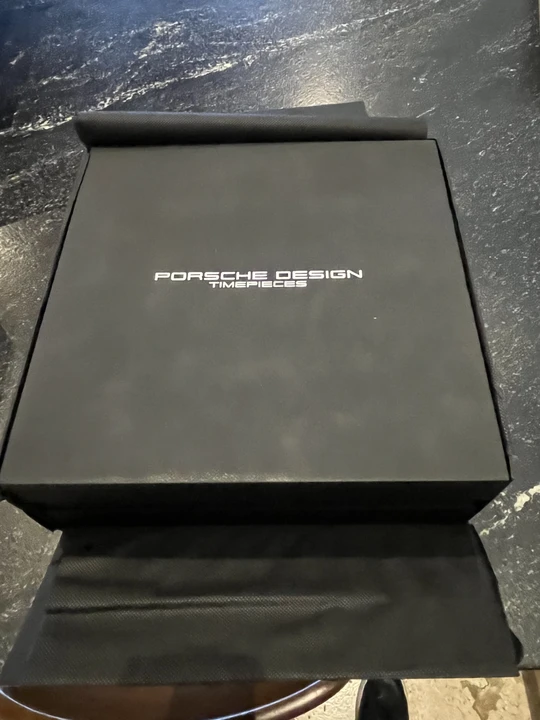Porsche - Image 15 of 17