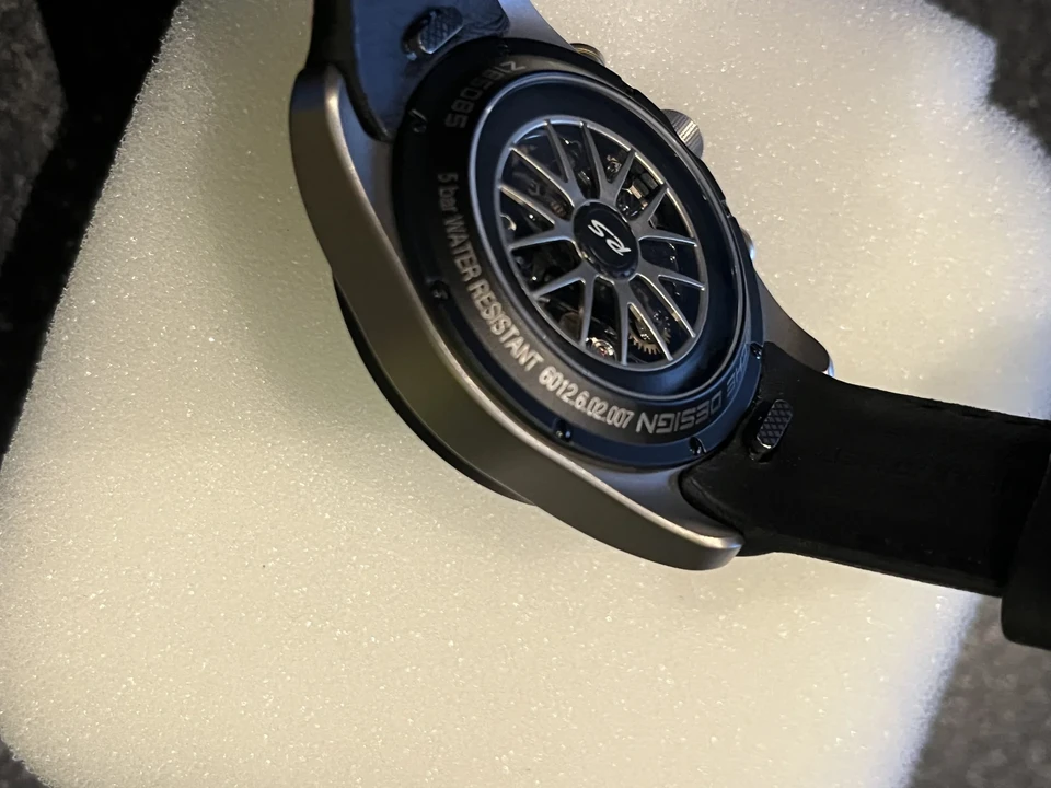 Porsche - Image 10 of 17