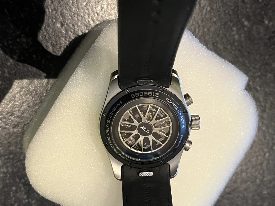 Porsche - Image 11 of 17