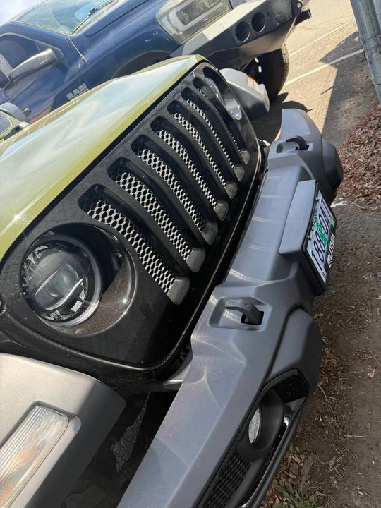 2023 Jeep JL Wrangler - Image 5 of 17