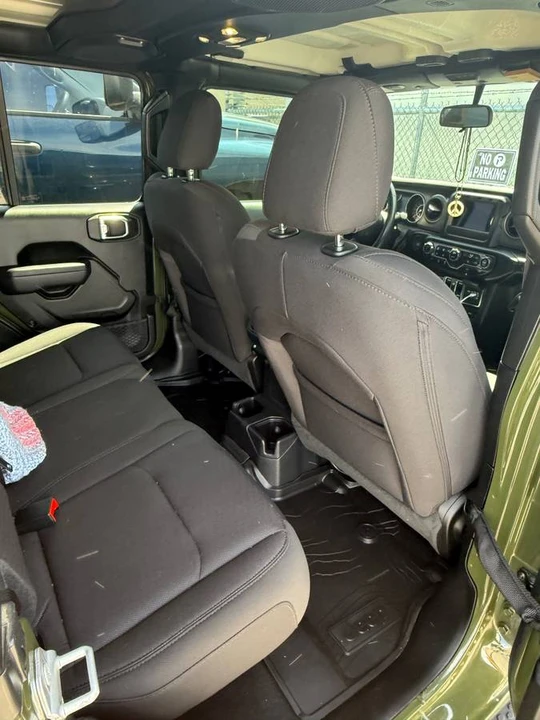 2023 Jeep JL Wrangler - Image 14 of 17