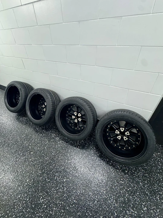 Parts & Memorabilia Fuchs Wheels - Image 10 of 17