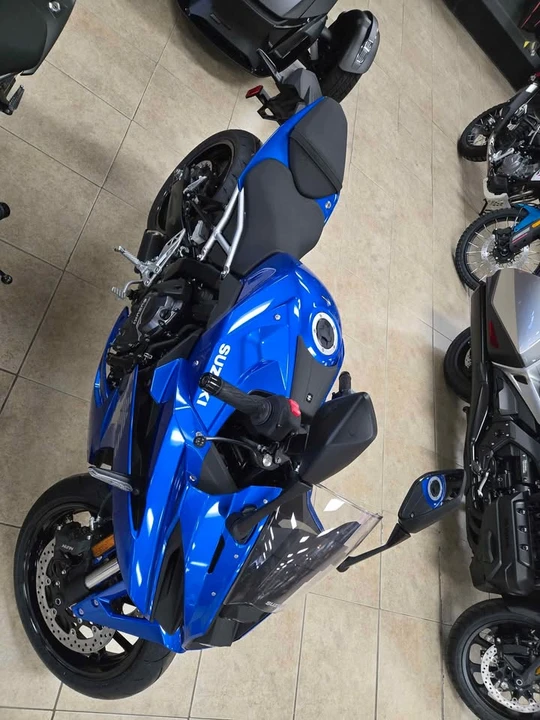 Suzuki GSX-R - Image 3 of 5