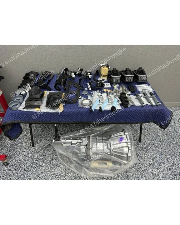 Parts & Memorabilia Gearboxes - Image 4 of 10