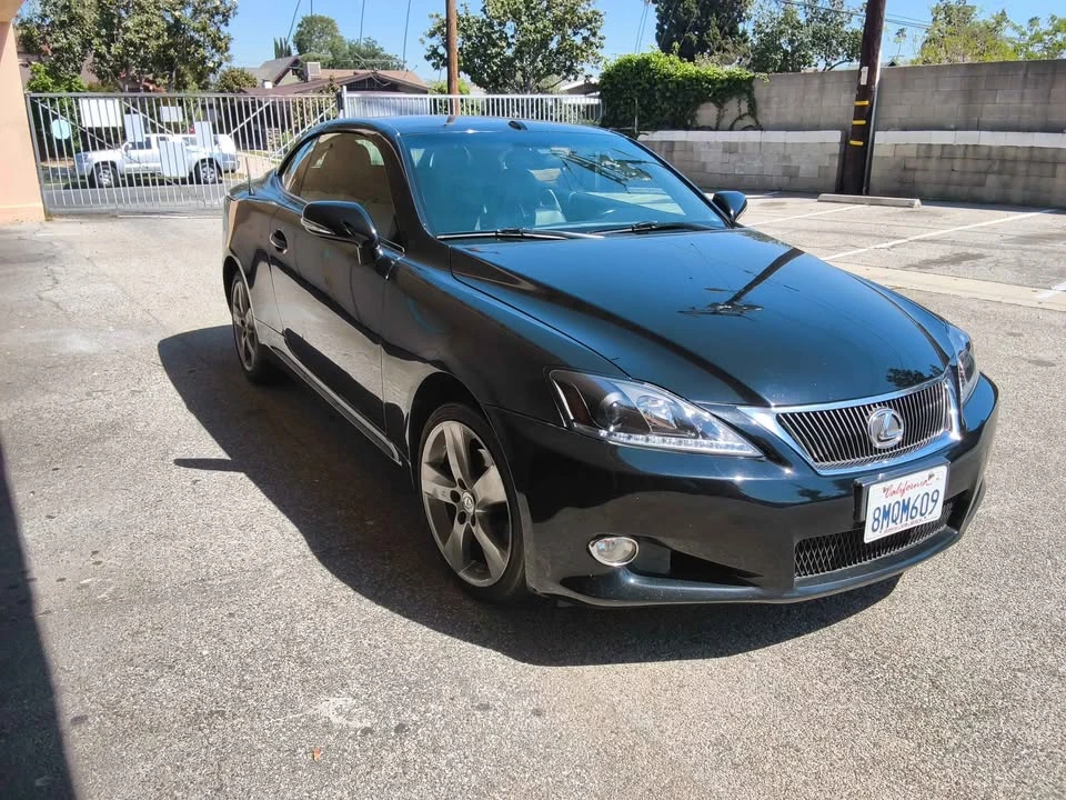 2010 Lexus IS 2nd Gen - Image 9 of 10