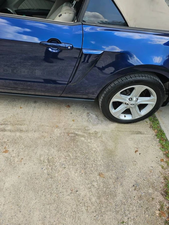 2010 Ford S197 Mustang - Image 2 of 16