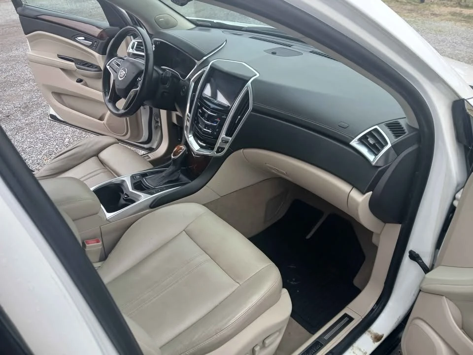 2011 Cadillac SRX - Image 6 of 9