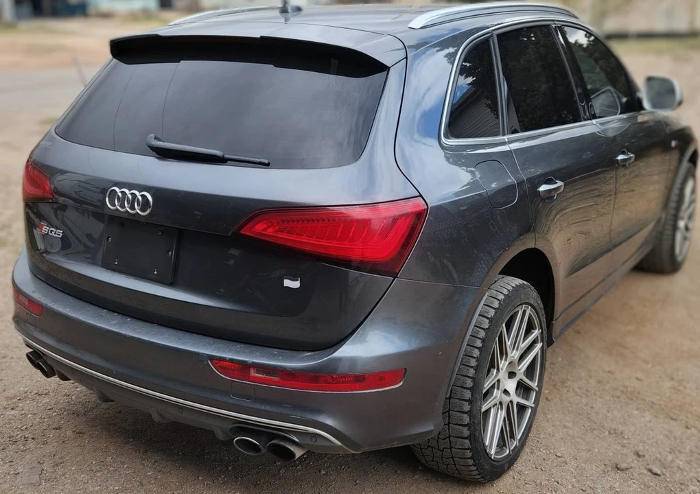 2015 Audi 8R SQ5 - Image 2 of 12
