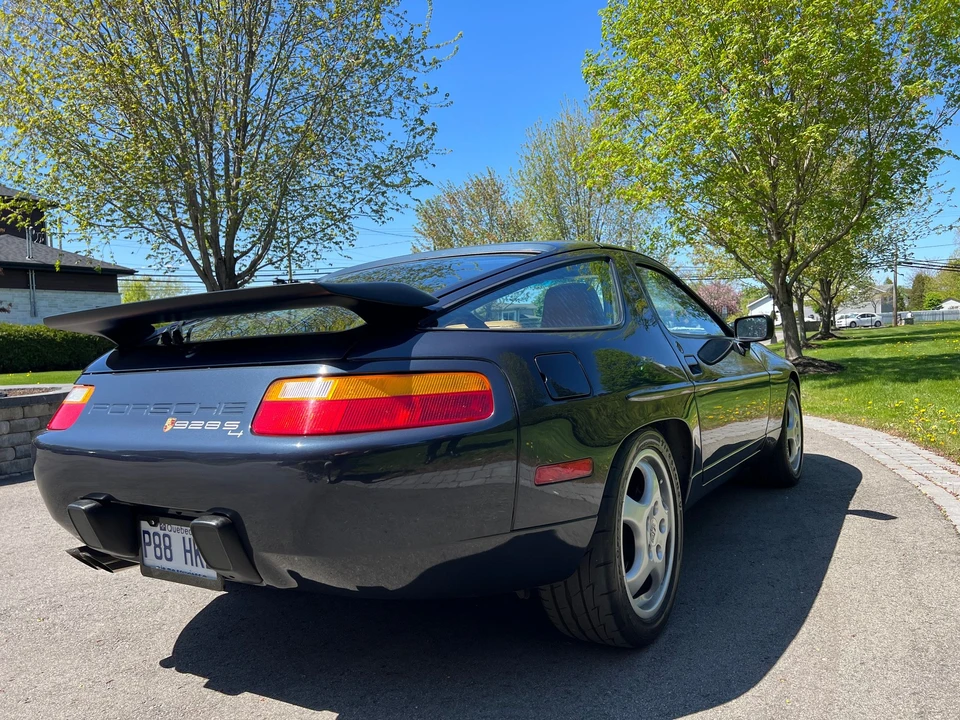 1988 Porsche 928 S4 - Image 9 of 18