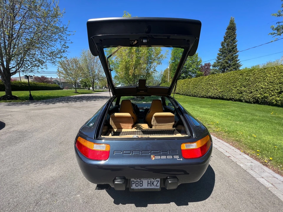 1988 Porsche 928 S4 - Image 14 of 18