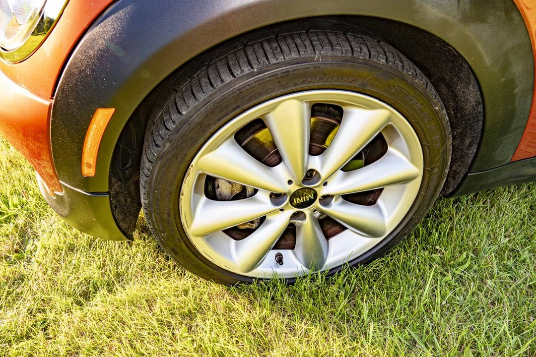 2013 Mini Clubman 1st Gen - Image 10 of 22