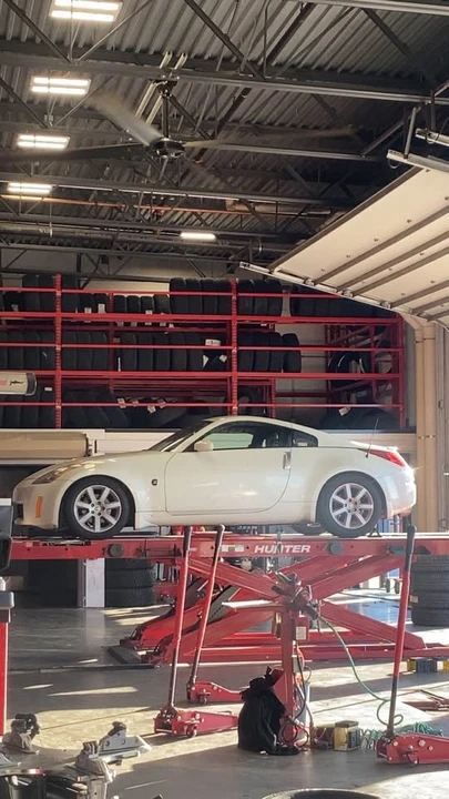 2004 Nissan 350Z 5th Gen - Image 2 of 6