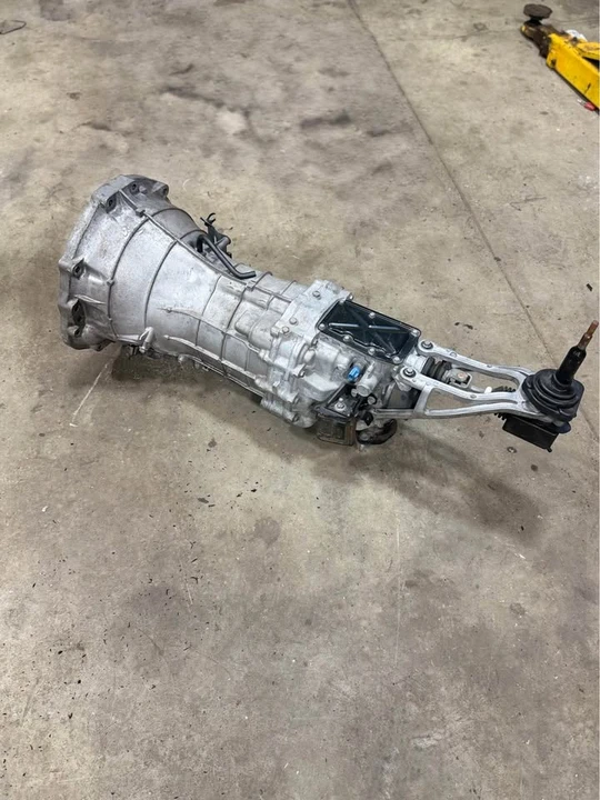 Parts & Memorabilia Gearboxes - Image 2 of 3