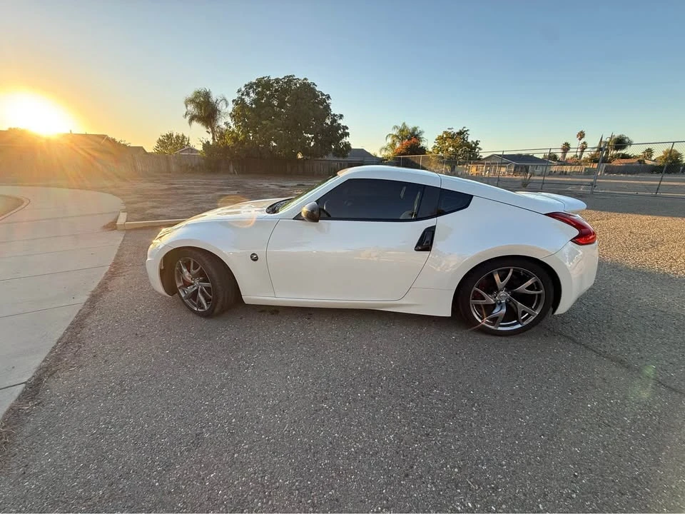 2016 Nissan 370Z 6th Gen - Image 2 of 8