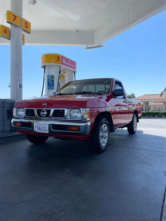 1997 Nissan Frontier 1st Gen - Image 2 of 4