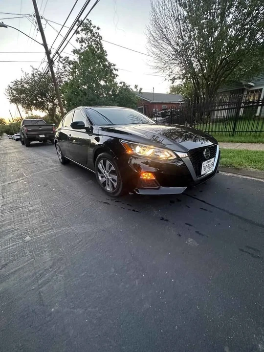 2020 Nissan Altima 6th Gen - Image 6 of 9