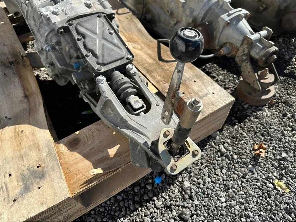 Parts & Memorabilia Gearboxes - Image 3 of 10