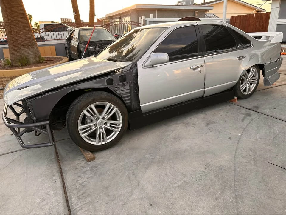 Nissan Skyline - Image 2 of 8