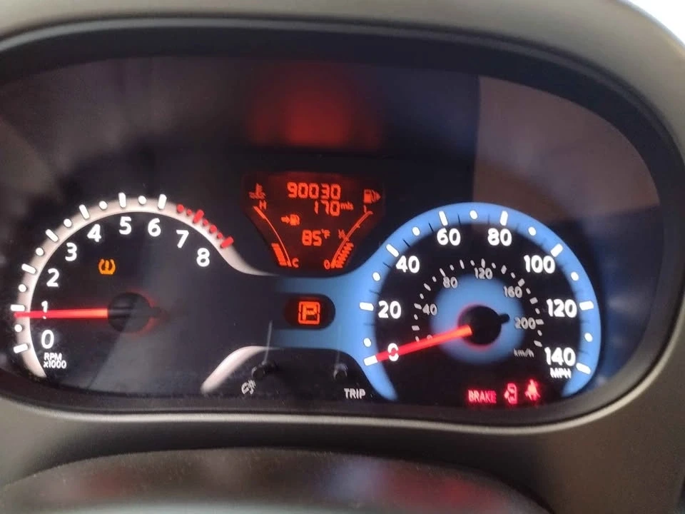 2010 Nissan Cube - Image 8 of 9
