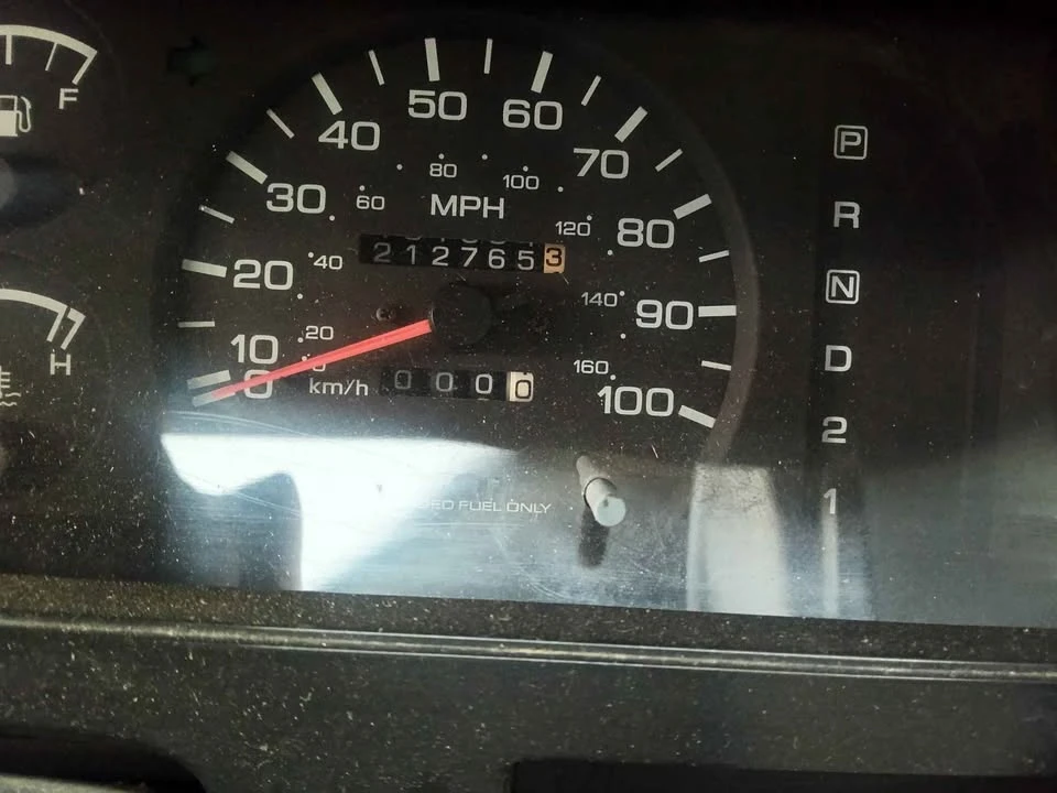 Nissan Frontier 1st Gen - Image 7 of 9