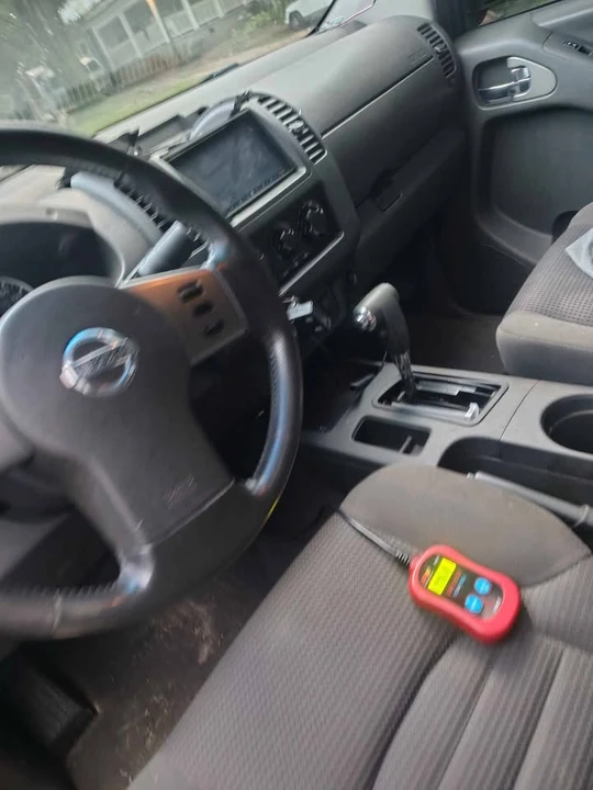 Nissan Frontier 2nd Gen - Image 9 of 9