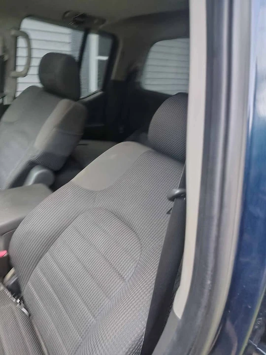 Nissan Frontier 2nd Gen - Image 7 of 9
