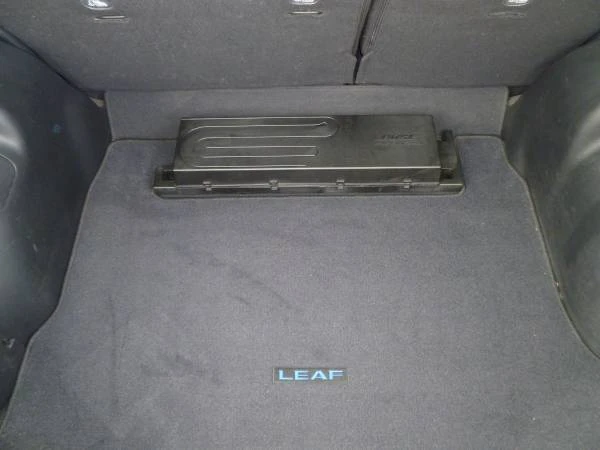 2021 Nissan Leaf - Image 13 of 17