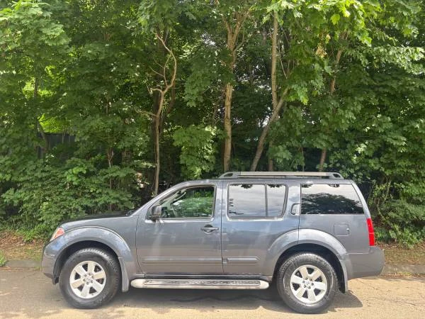 2000 Nissan Pathfinder - Image 2 of 20