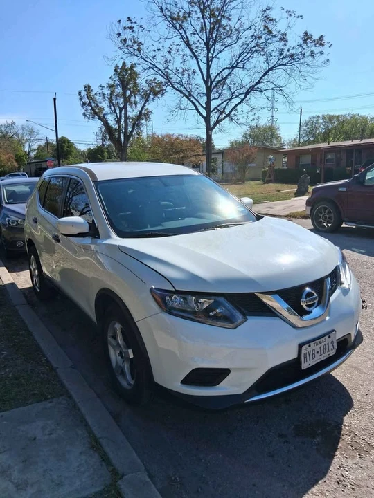 2016 Nissan Rogue - Image 5 of 8
