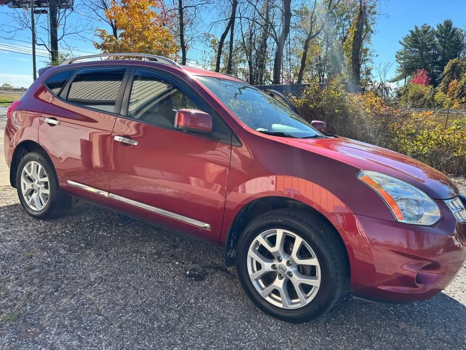 2012 Nissan Rogue - Image 2 of 10
