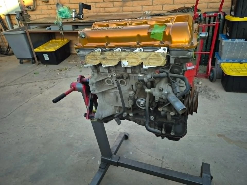 Parts & Memorabilia Engines - Image 2 of 10
