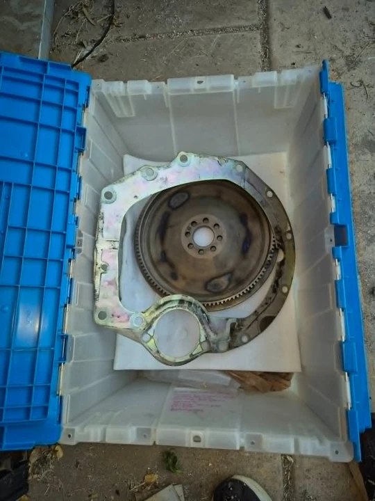 Parts & Memorabilia Engines - Image 7 of 10