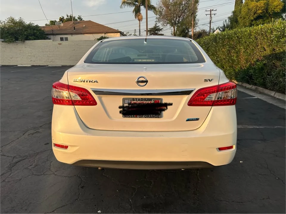 2013 Nissan Sentra 7th Gen - Image 2 of 9