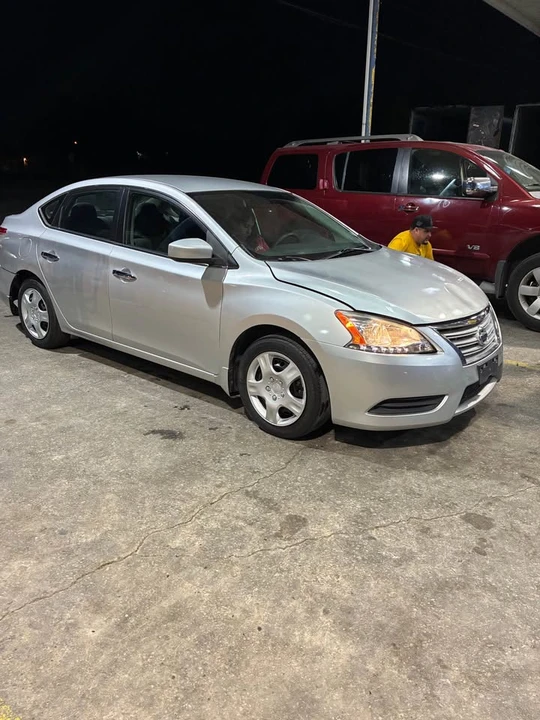 2013 Nissan Sentra 7th Gen - Image 4 of 4