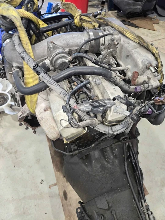 Parts & Memorabilia Engines - Image 6 of 10