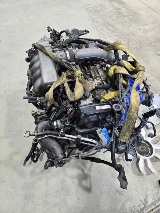 Parts & Memorabilia Engines - Image 2 of 10