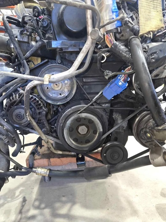 Parts & Memorabilia Engines - Image 8 of 10