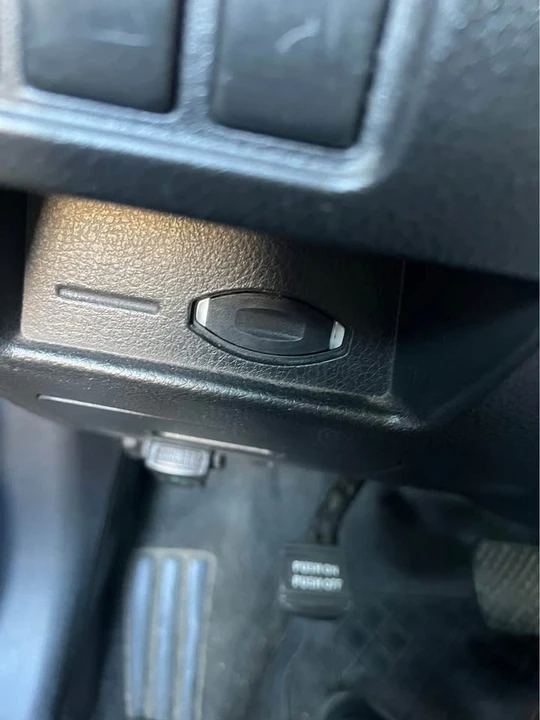 Nissan Altima - Image 9 of 12