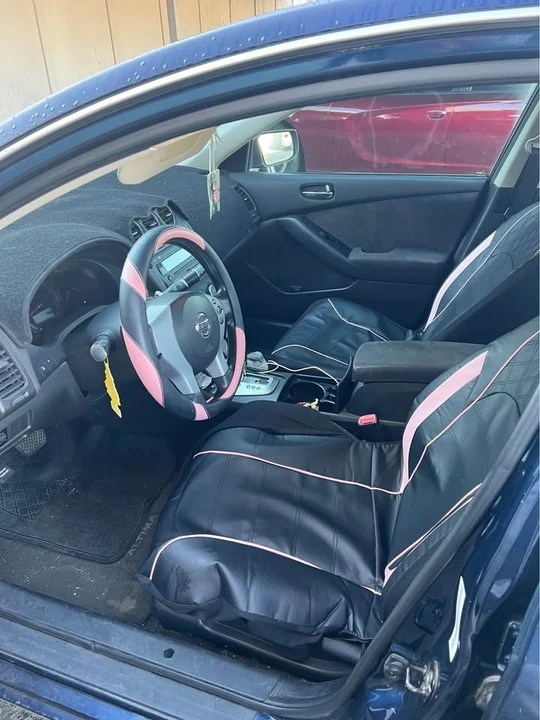 Nissan Altima - Image 4 of 12