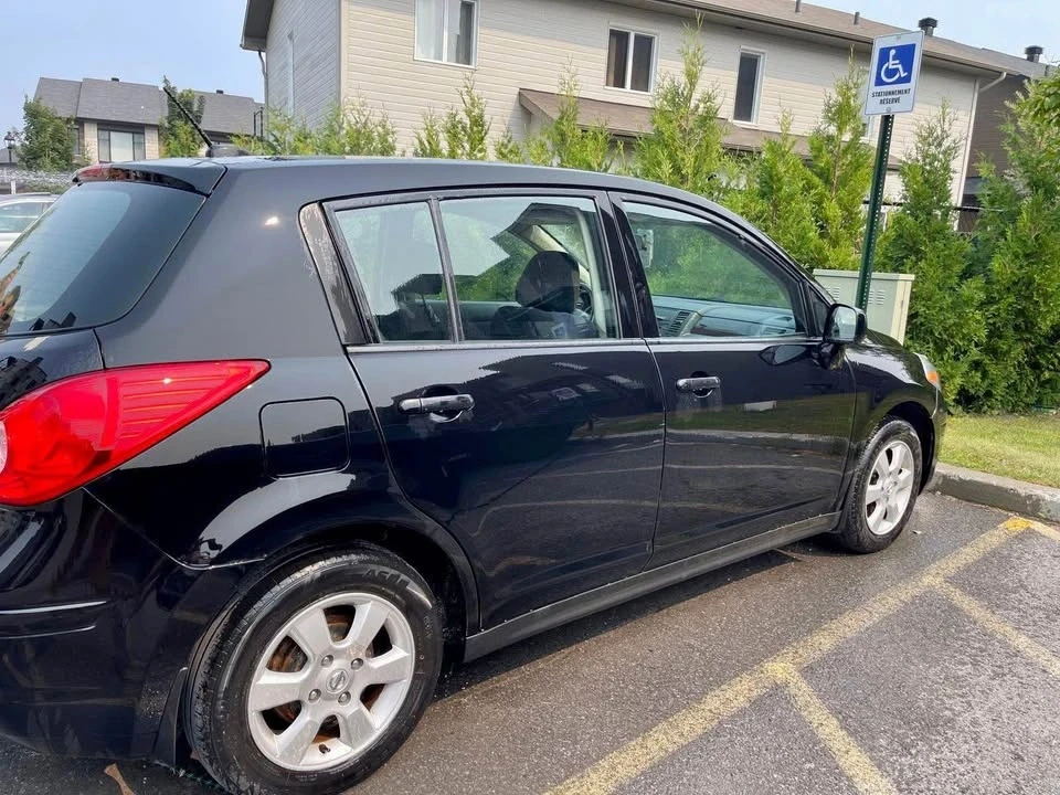 2010 Nissan Versa - Image 10 of 10