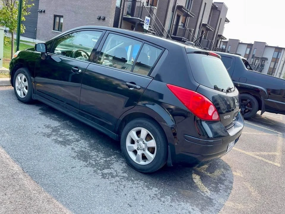 2010 Nissan Versa - Image 4 of 10