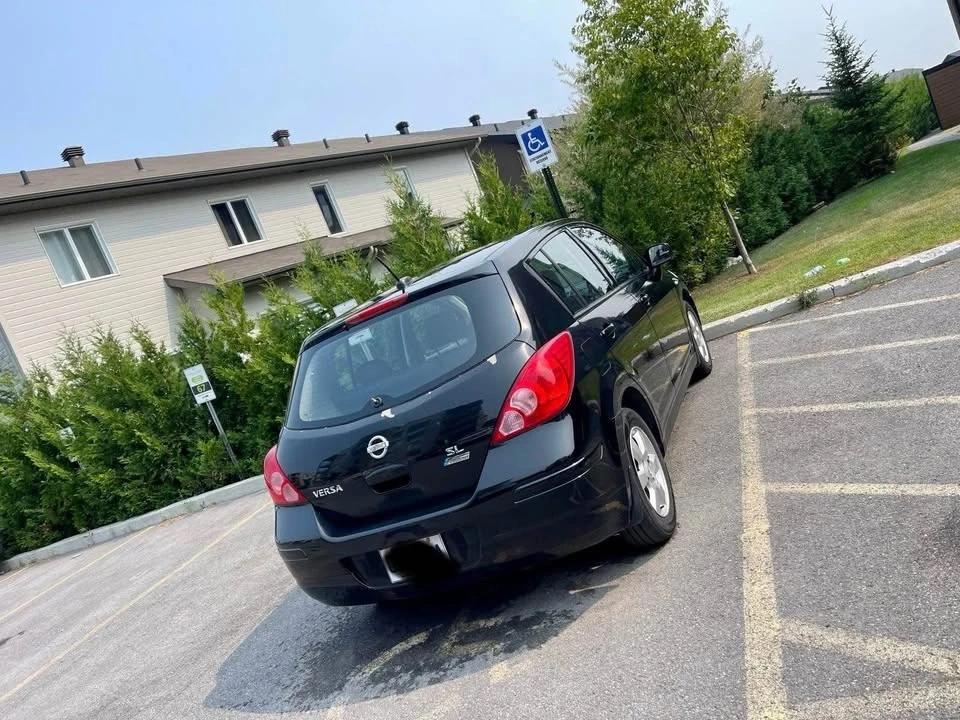 2010 Nissan Versa - Image 3 of 10
