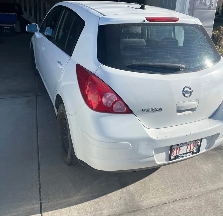 2007 Nissan Versa - Image 4 of 5