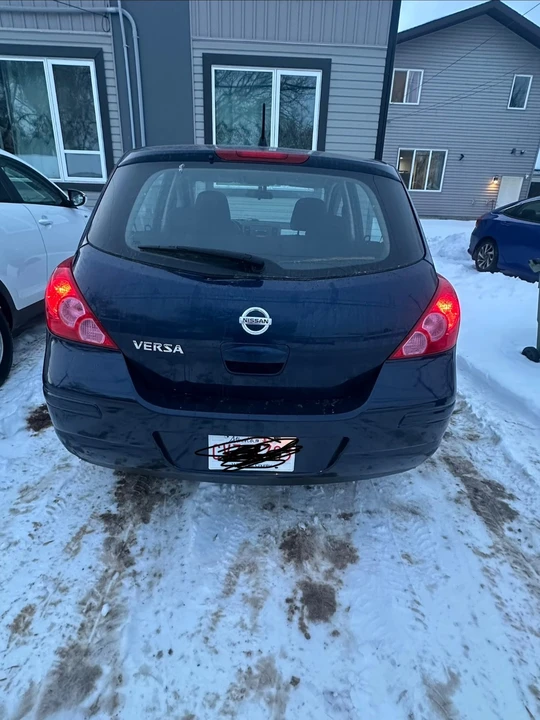 2007 Nissan Versa - Image 5 of 10
