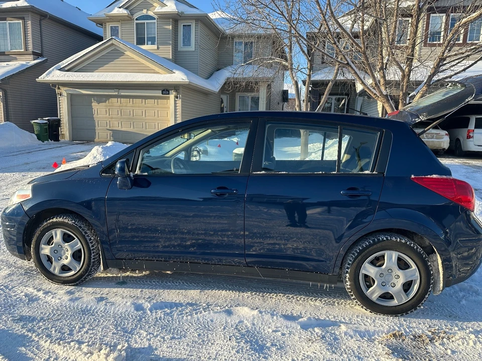 2007 Nissan Versa - Image 3 of 10