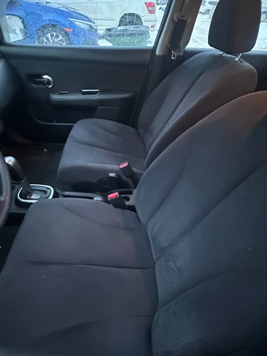 2007 Nissan Versa - Image 8 of 10
