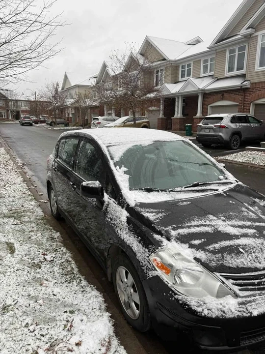 2008 Nissan Versa - Image 3 of 8