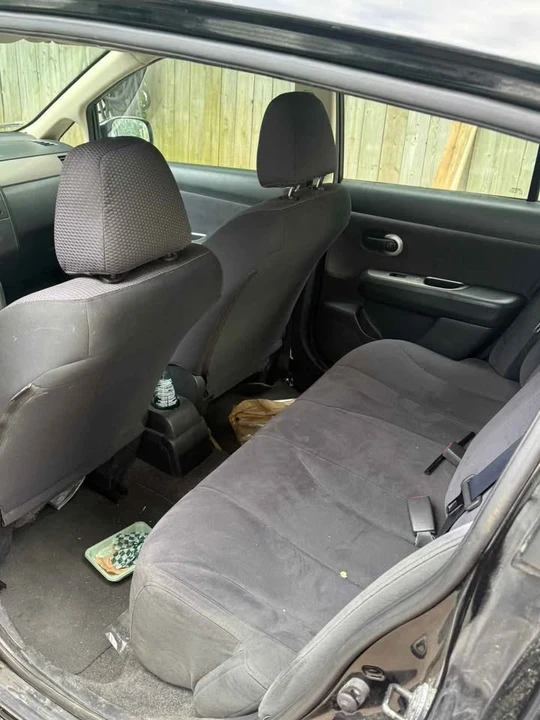 2008 Nissan Versa - Image 6 of 8