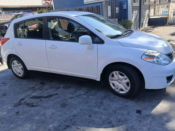 2011 Nissan Versa - Image 5 of 31